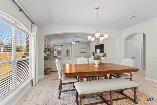 5879 Copano Loop, Belton, TX 76513