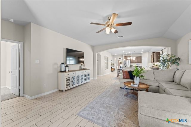 5879 Copano Loop, Belton, TX 76513