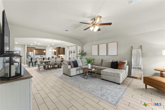 5879 Copano Loop, Belton, TX 76513