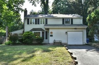 40 Campbell St, Waldwick Boro, NJ 07463