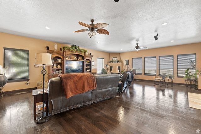 975 E 715 S, Genola, UT 84655