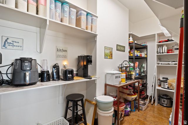 975 E 715 S, Genola, UT 84655