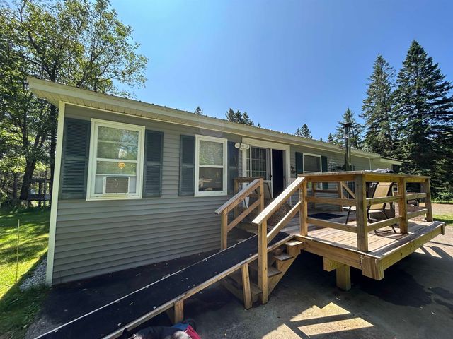 26 Dalton Road, Pittsburg, NH 03592