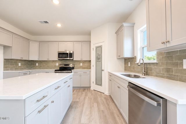 3608 Steeplegate Court 18, Burlington, NC 27215