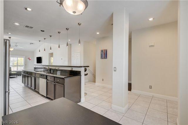 804 Peachy Canyon Cir. 201, Las Vegas, NV 89144