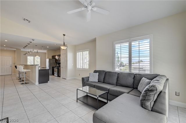 804 Peachy Canyon Cir. 201, Las Vegas, NV 89144