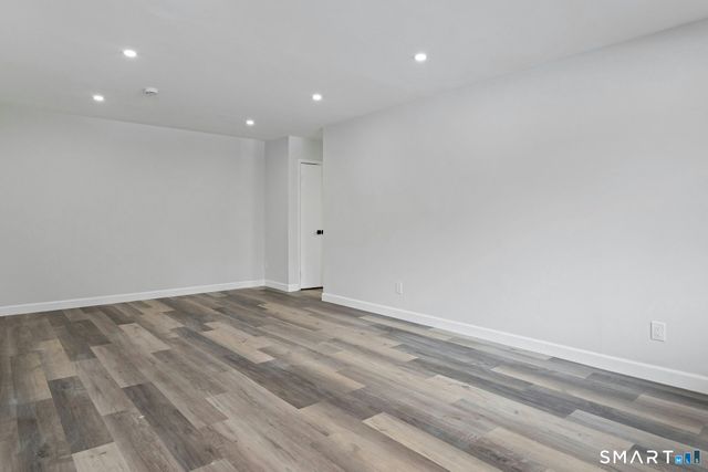 154 Cold Spring Road APT 18, Stamford, CT 06905