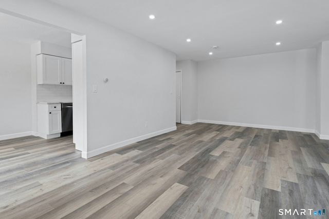 154 Cold Spring Road APT 18, Stamford, CT 06905