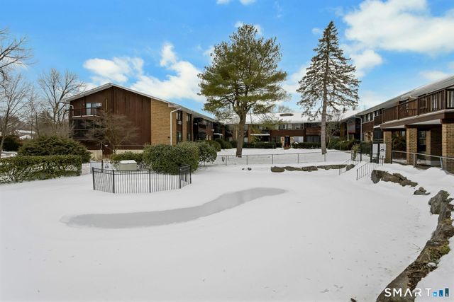 154 Cold Spring Road APT 18, Stamford, CT 06905