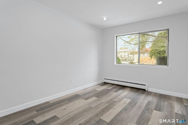 154 Cold Spring Road APT 18, Stamford, CT 06905