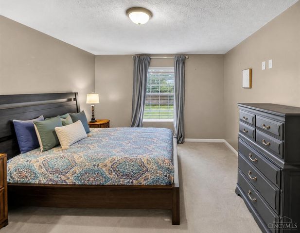 5209 Woodtop Drive, Goshen Twp, OH 45140