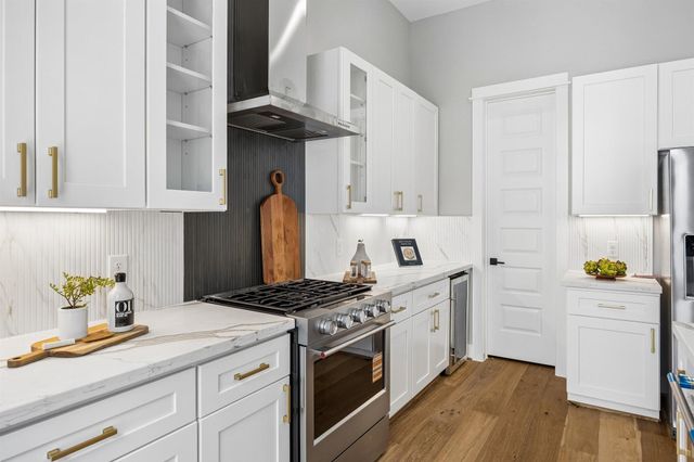 1179 W 19th Street, Houston, TX 77008