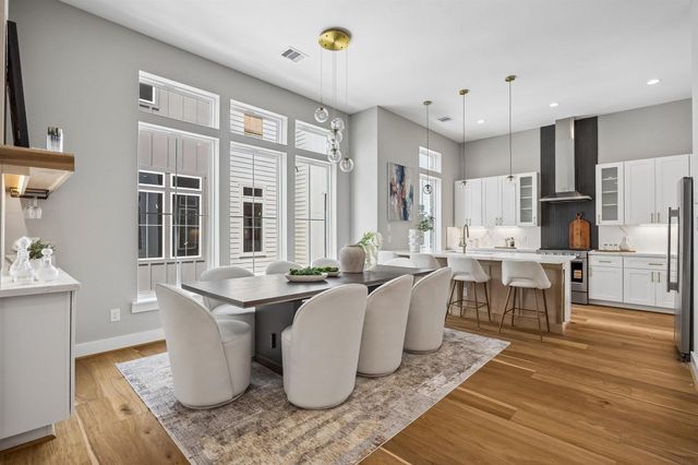 1179 W 19th Street, Houston, TX 77008
