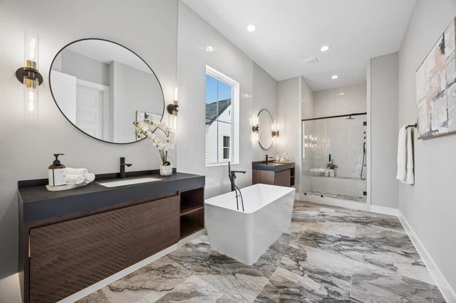 1179 W 19th Street, Houston, TX 77008