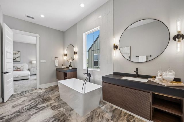 1179 W 19th Street, Houston, TX 77008
