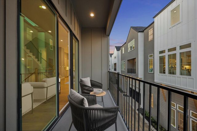 1179 W 19th Street, Houston, TX 77008