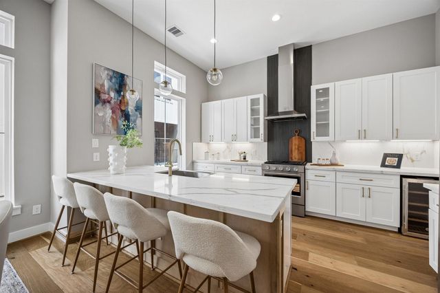 1179 W 19th Street, Houston, TX 77008