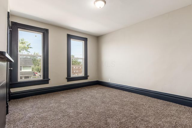 842 Saint Clair Avenue, Columbus, OH 43201