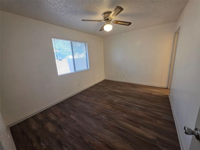 1735 HORSESHOE CIR, Round Rock, TX 78681