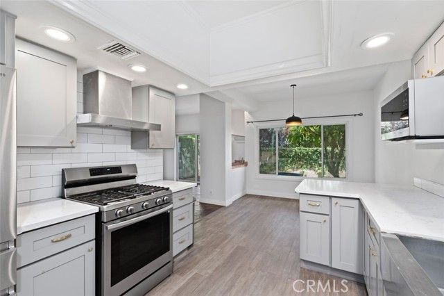 56 E Highland Avenue, Sierra Madre, CA 91024