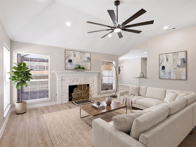 110 Julian Drive, Rockwall, TX 75087