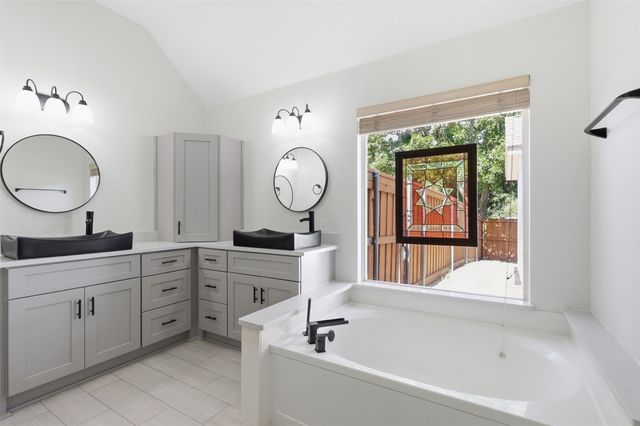 110 Julian Drive, Rockwall, TX 75087