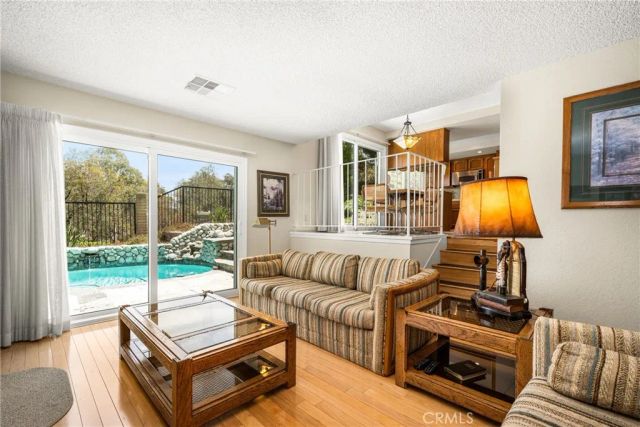 186 S Donna Court, Anaheim Hills, CA 92807