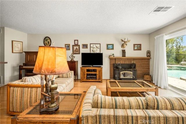 186 S Donna Court, Anaheim Hills, CA 92807