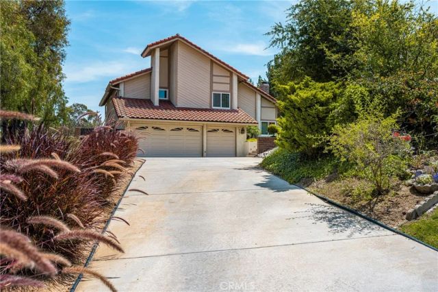 186 S Donna Court, Anaheim Hills, CA 92807