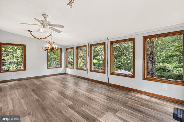 3523 JEAN ST, Fairfax, VA 22030