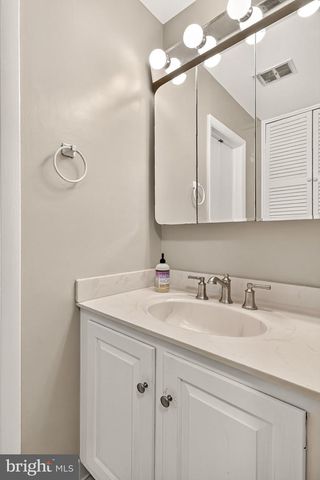 3523 JEAN ST, Fairfax, VA 22030