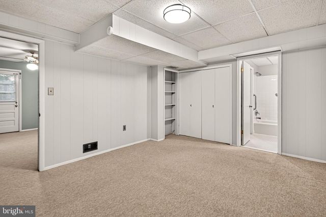 3523 JEAN ST, Fairfax, VA 22030