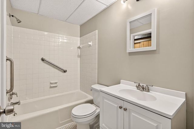 3523 JEAN ST, Fairfax, VA 22030