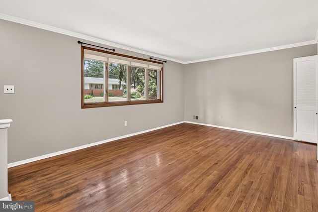 3523 JEAN ST, Fairfax, VA 22030