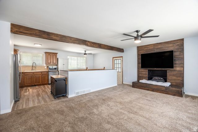 10574 S CROCUS ST, Sandy, UT 84094