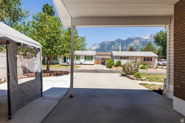 10574 S CROCUS ST, Sandy, UT 84094