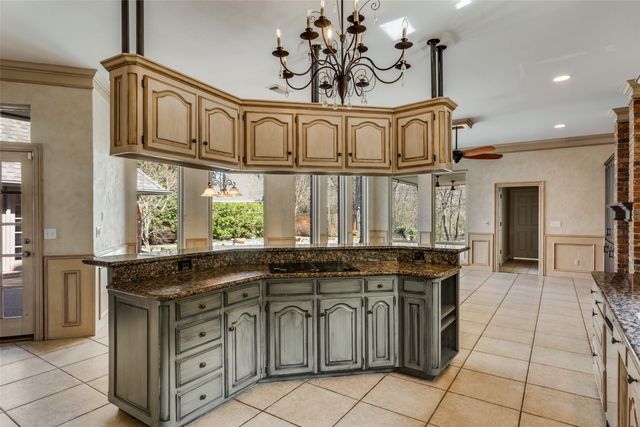 910 Saddlebrook Drive, Colleyville, TX 76034