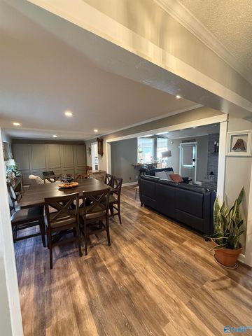 106 Abbottsford Road, Huntsville, AL 35811