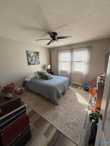 106 Abbottsford Road, Huntsville, AL 35811