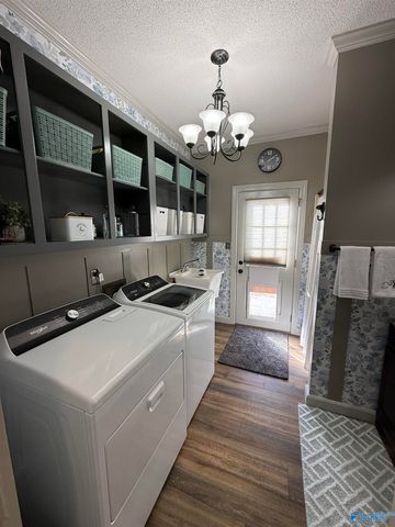 106 Abbottsford Road, Huntsville, AL 35811