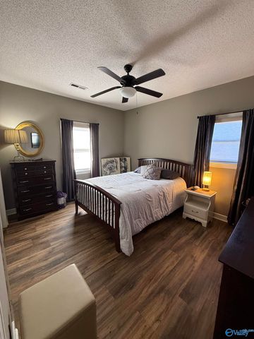 106 Abbottsford Road, Huntsville, AL 35811