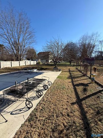 106 Abbottsford Road, Huntsville, AL 35811