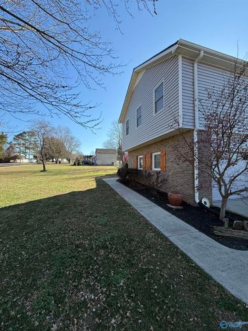 106 Abbottsford Road, Huntsville, AL 35811