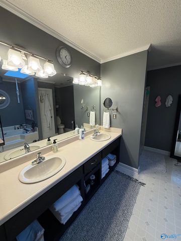 106 Abbottsford Road, Huntsville, AL 35811