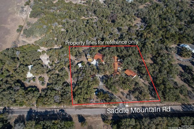 93 Saddle Mountain Rd, Leakey, TX 78873
