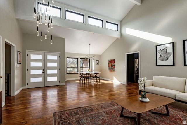 323 N FAIRFAX CIR, Salt Lake City, UT 84103