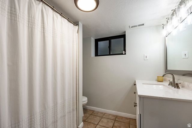 323 N FAIRFAX CIR, Salt Lake City, UT 84103