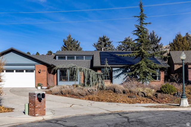 323 N FAIRFAX CIR, Salt Lake City, UT 84103