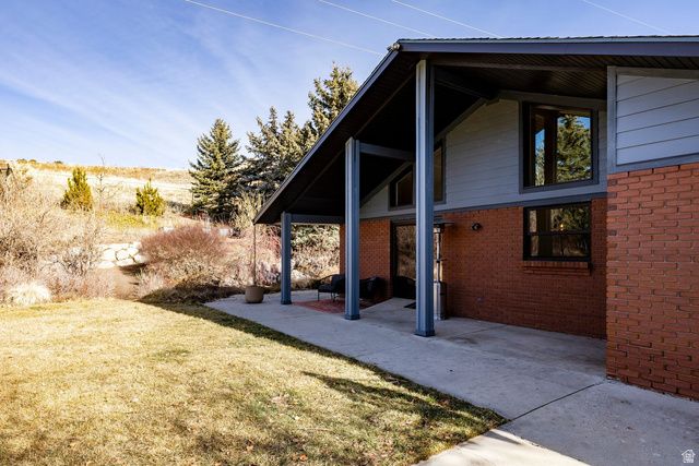 323 N FAIRFAX CIR, Salt Lake City, UT 84103