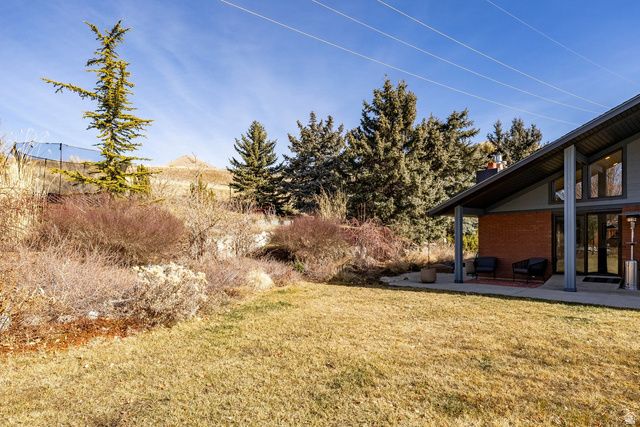 323 N FAIRFAX CIR, Salt Lake City, UT 84103